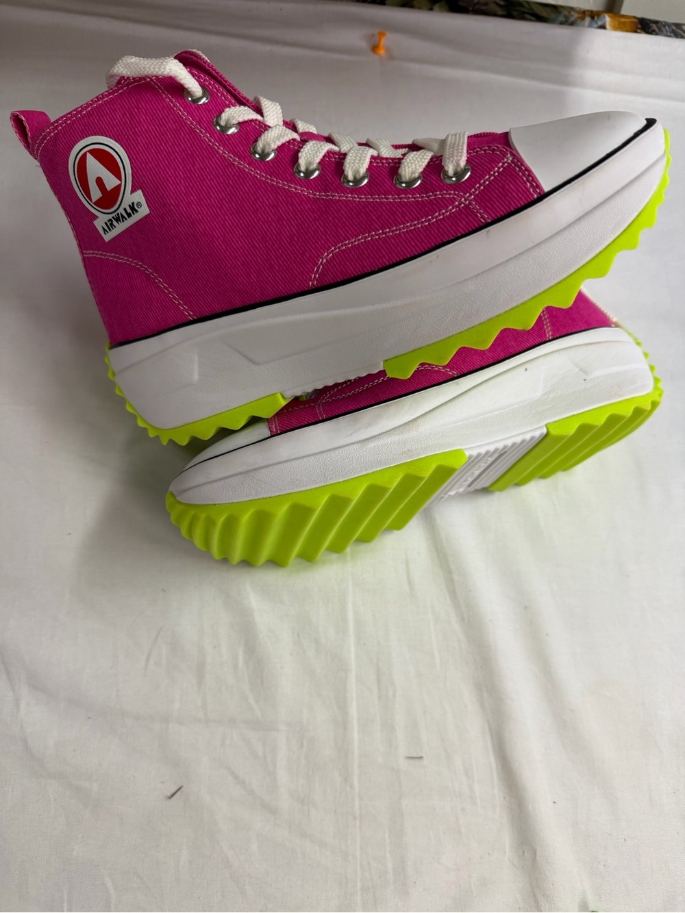 Wanollie 6 Hot Pink High-Top Canvas Sneakers with White Laces - Picture 4 of 11